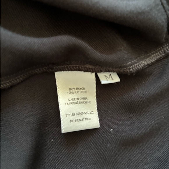 Cloth & Stone v-neck shirt - Picture 4 of 9